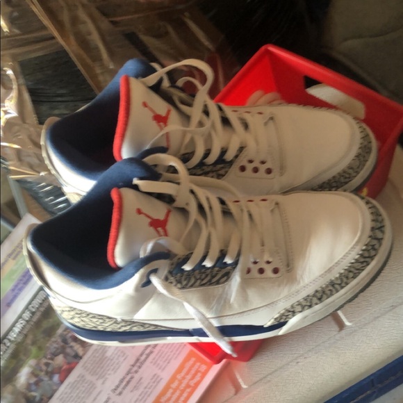 Jordan 3s
